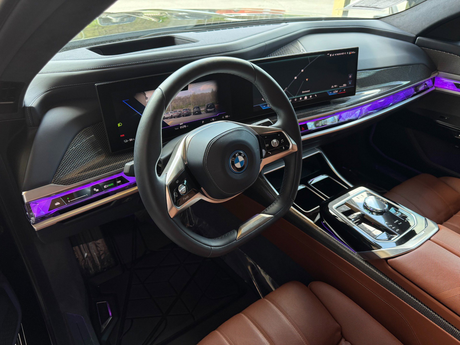 Used 2025 BMW i7 eDrive50 w/ Executive Package image 16