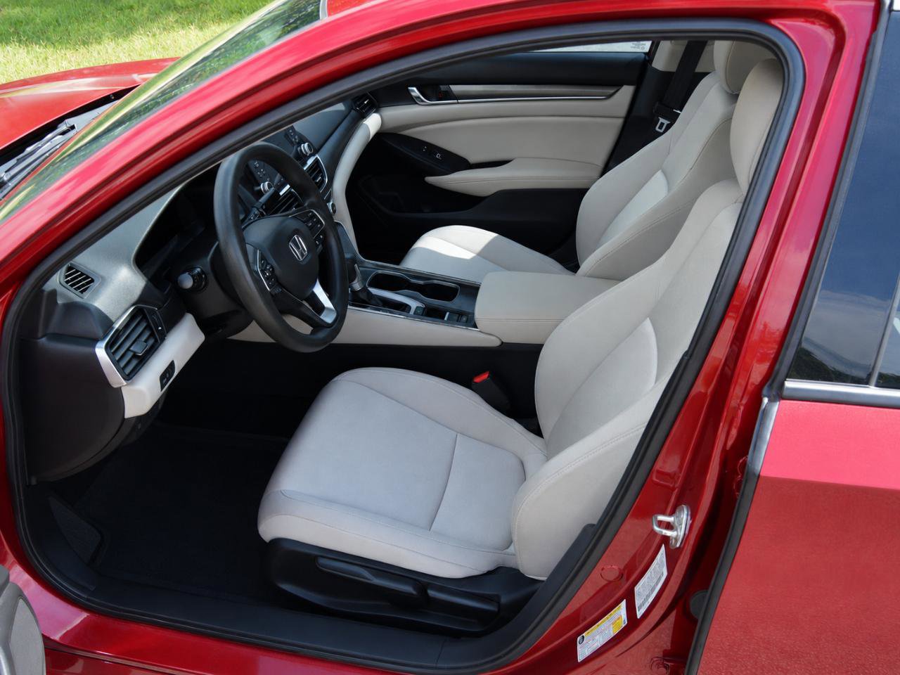 Used 2019 Honda Accord LX image 9