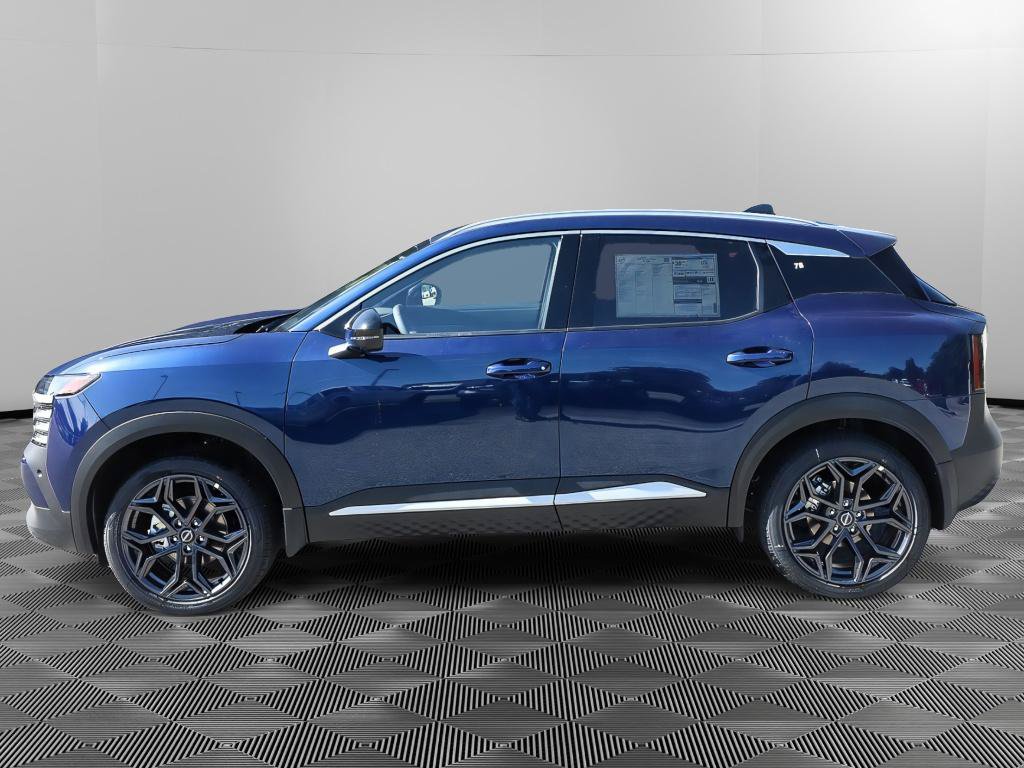 New 2026 Nissan Kicks SR w/ SR Premium Package AWD/4WD image 2
