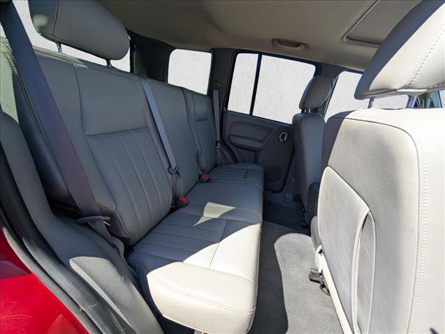 Used 2007 Jeep Liberty Limited AWD/4WD image 20
