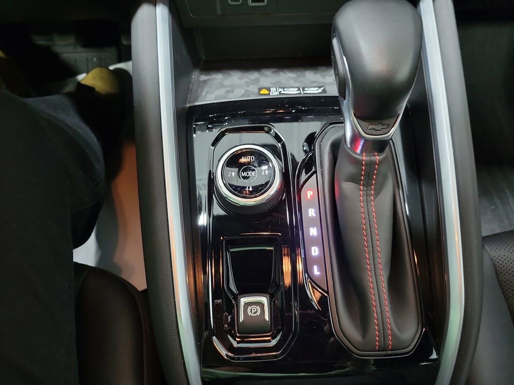 Used 2023 Chevrolet Colorado Z71 w/ Z71 Convenience Package 2 image 48