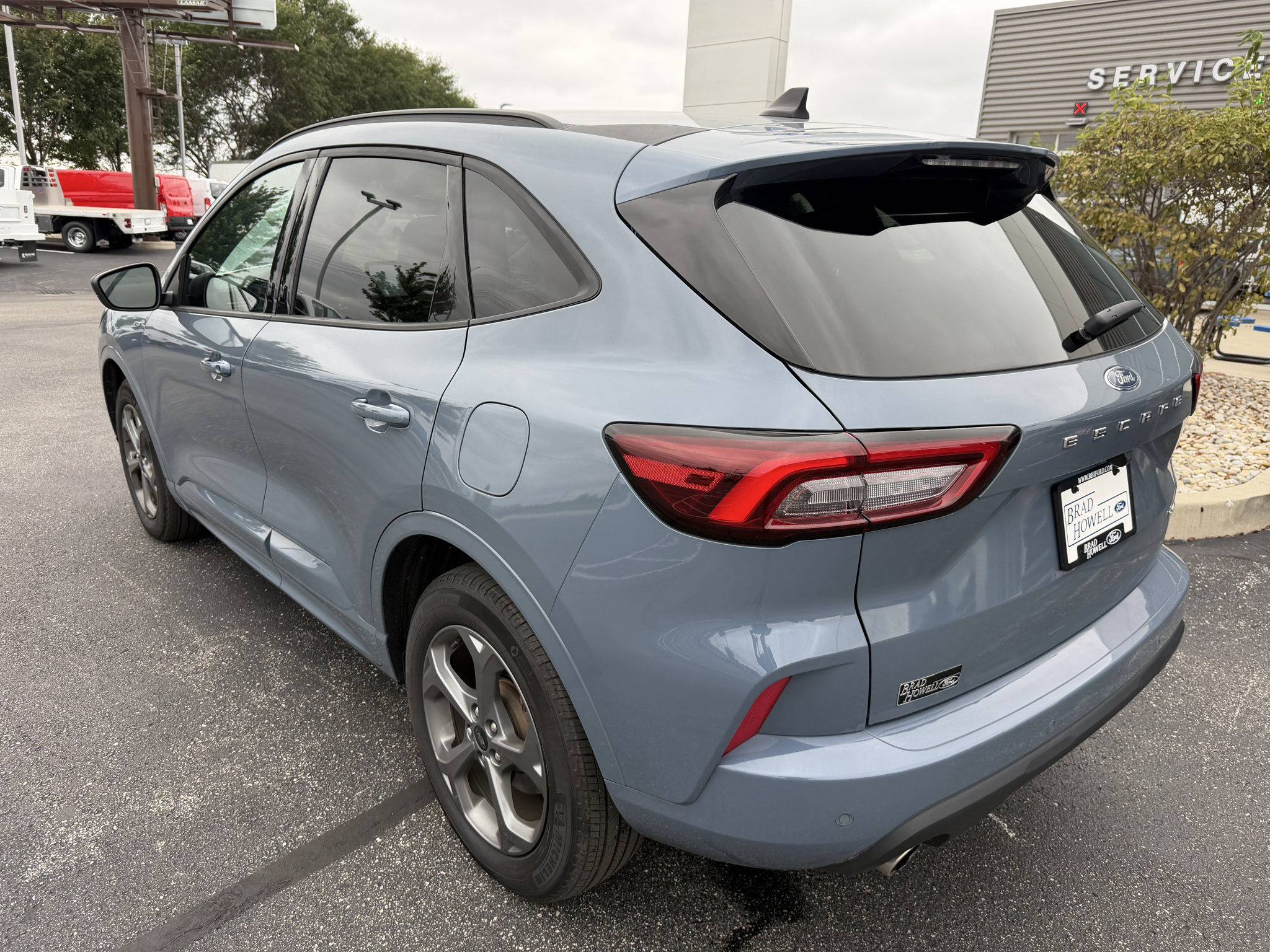 Used 2024 Ford Escape ST-Line w/ Tech Pack #1 AWD/4WD image 8