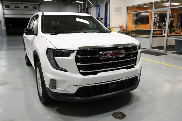 New 2026 GMC Acadia Elevation image 3