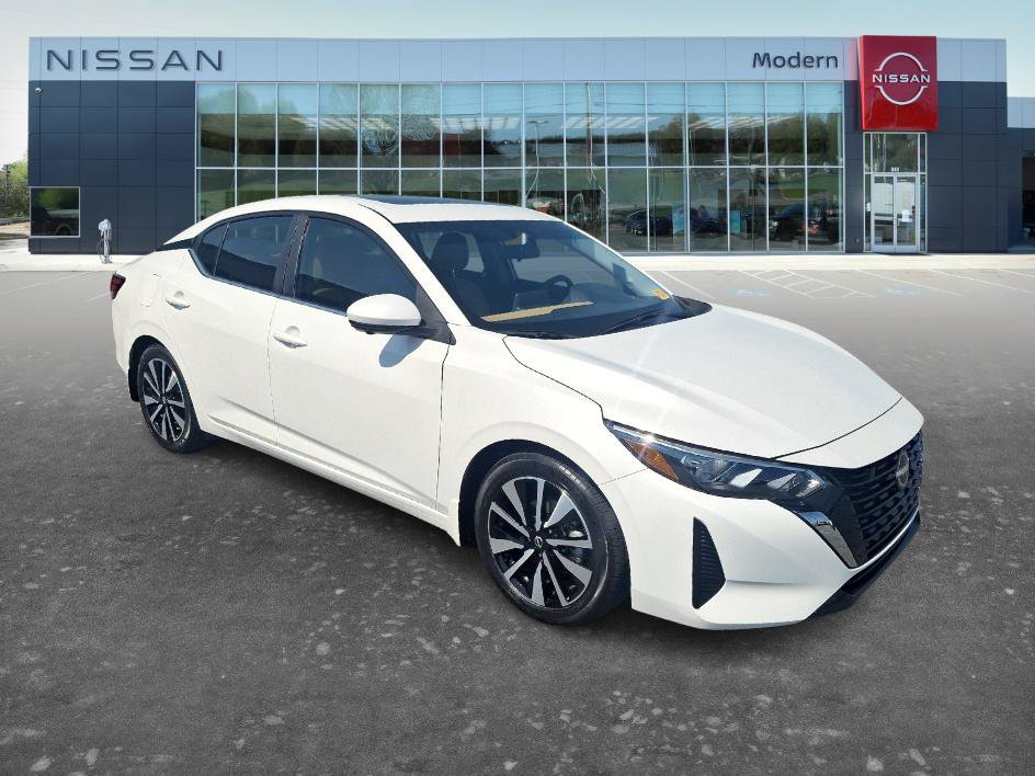 Used 2024 Nissan Sentra SV w/ SV Premium Package FWD image 3