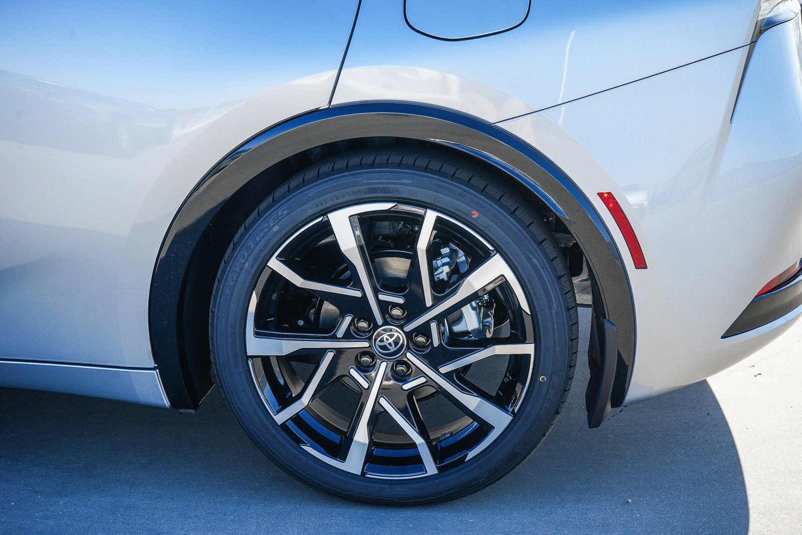 New 2026 Toyota Prius Plug-In Hybrid image 15