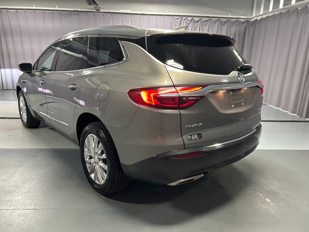 Used 2018 Buick Enclave Essence w/ Trailering Package AWD/4WD image 5
