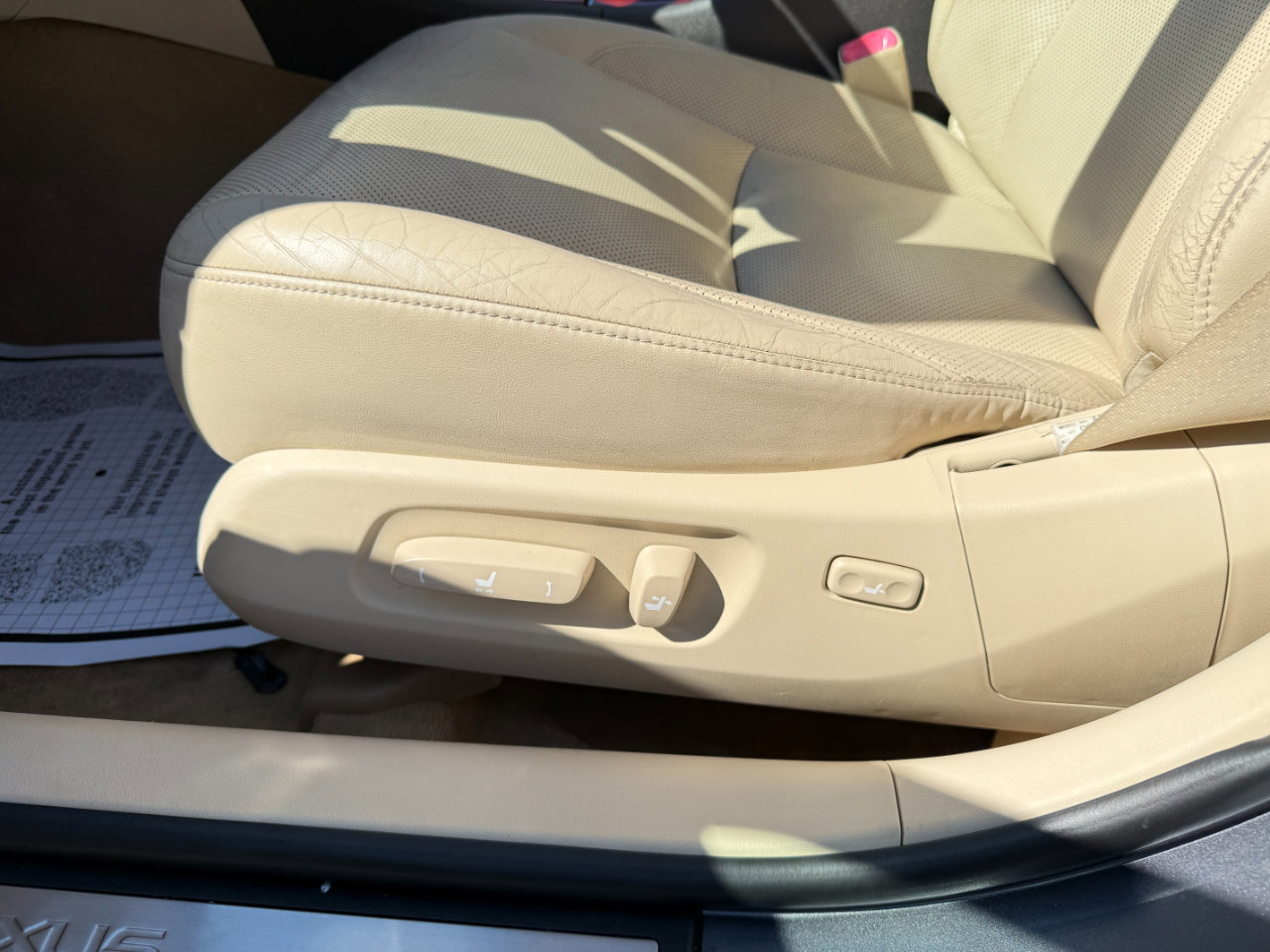 Used 2012 Lexus ES 350 image 15