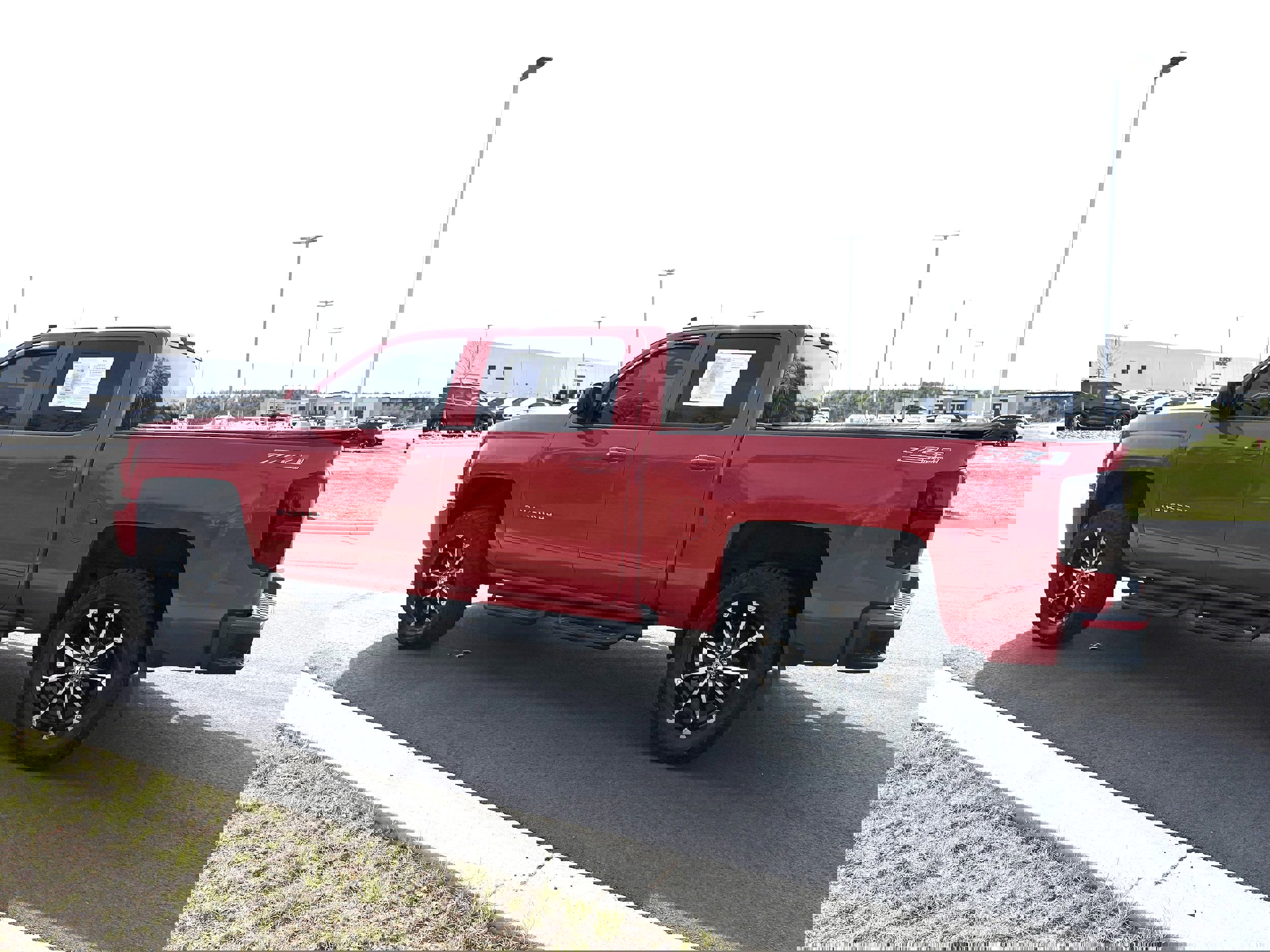 Used 2017 Chevrolet Silverado 1500 LT w/ All Star Edition AWD/4WD image 5