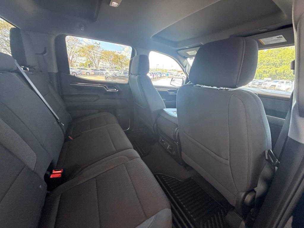 Used 2024 Chevrolet Silverado 1500 LT AWD/4WD image 36