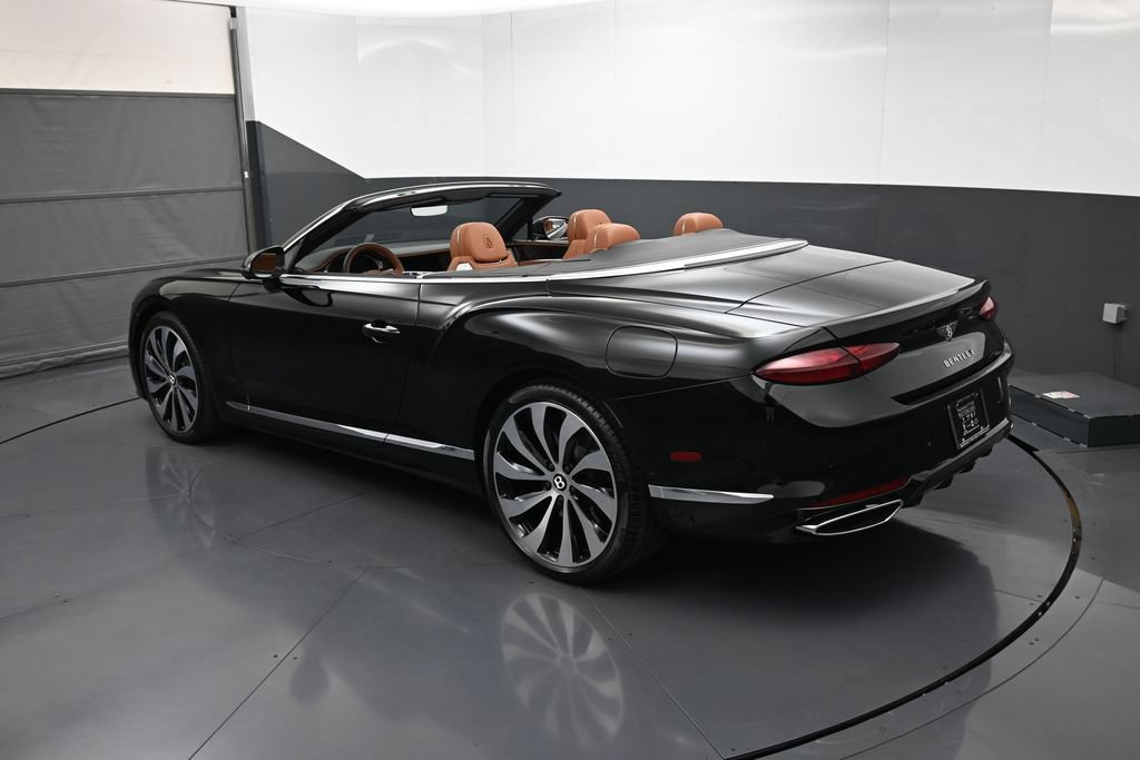 Used 2026 Bentley Continental GT AWD/4WD image 32