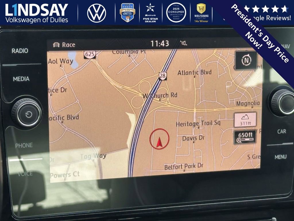 Used 2019 Volkswagen Golf R 4-Door image 15