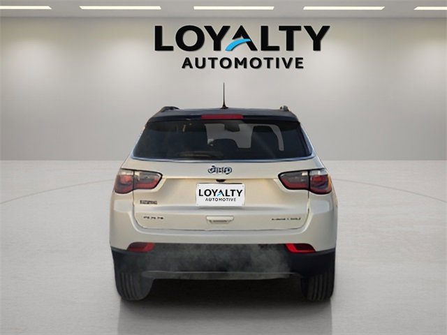 Used 2020 Jeep Compass Limited w/ Premium Lighting Group image 4