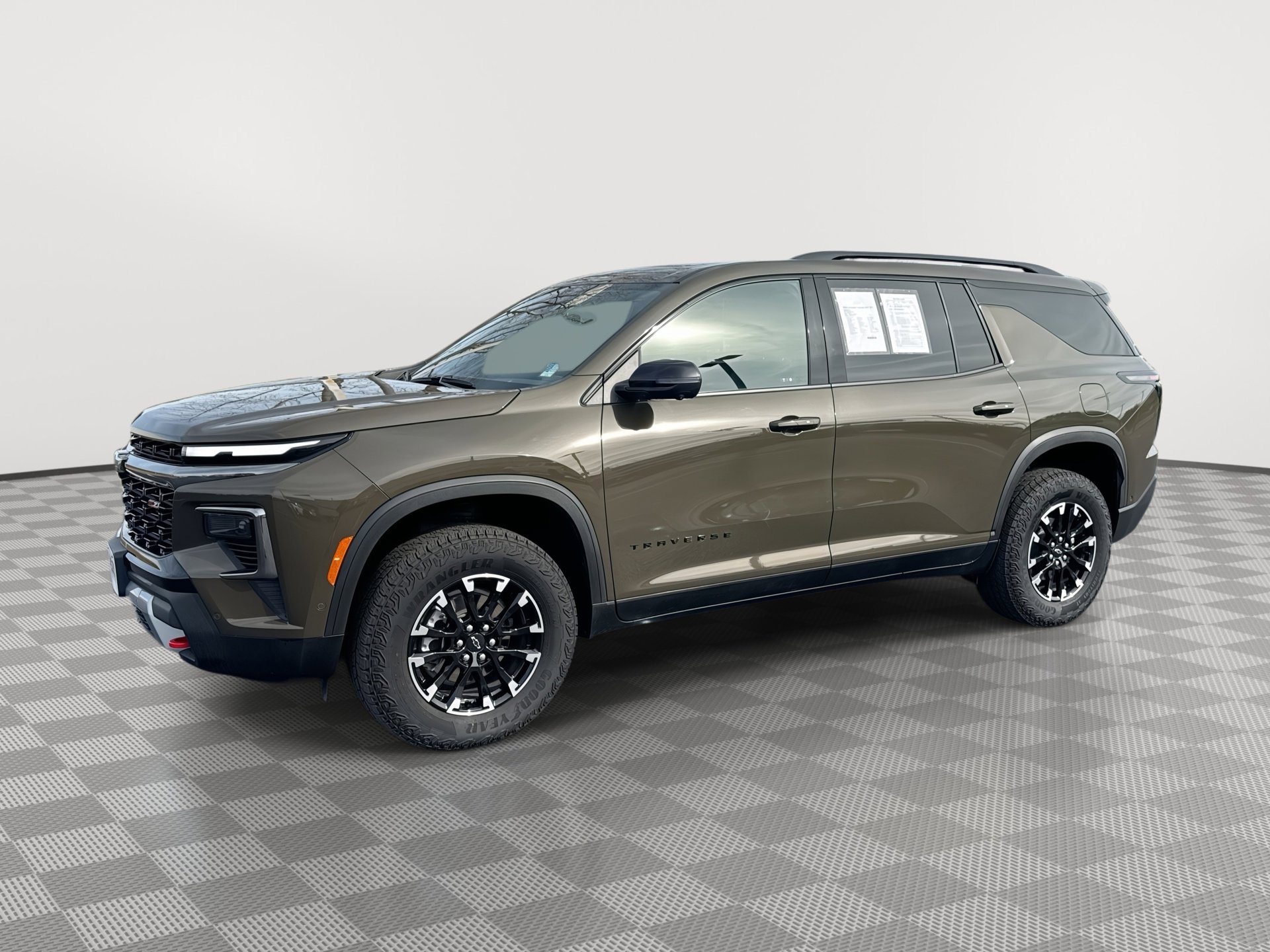 Used 2024 Chevrolet Traverse Z71 w/ Enhanced Driving Package