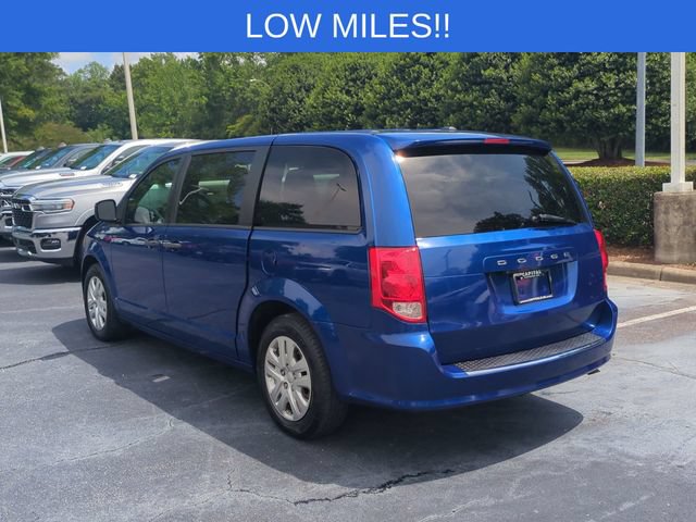 Used 2020 Dodge Grand Caravan SE w/ UConnect Hands-Free Group FWD image 3