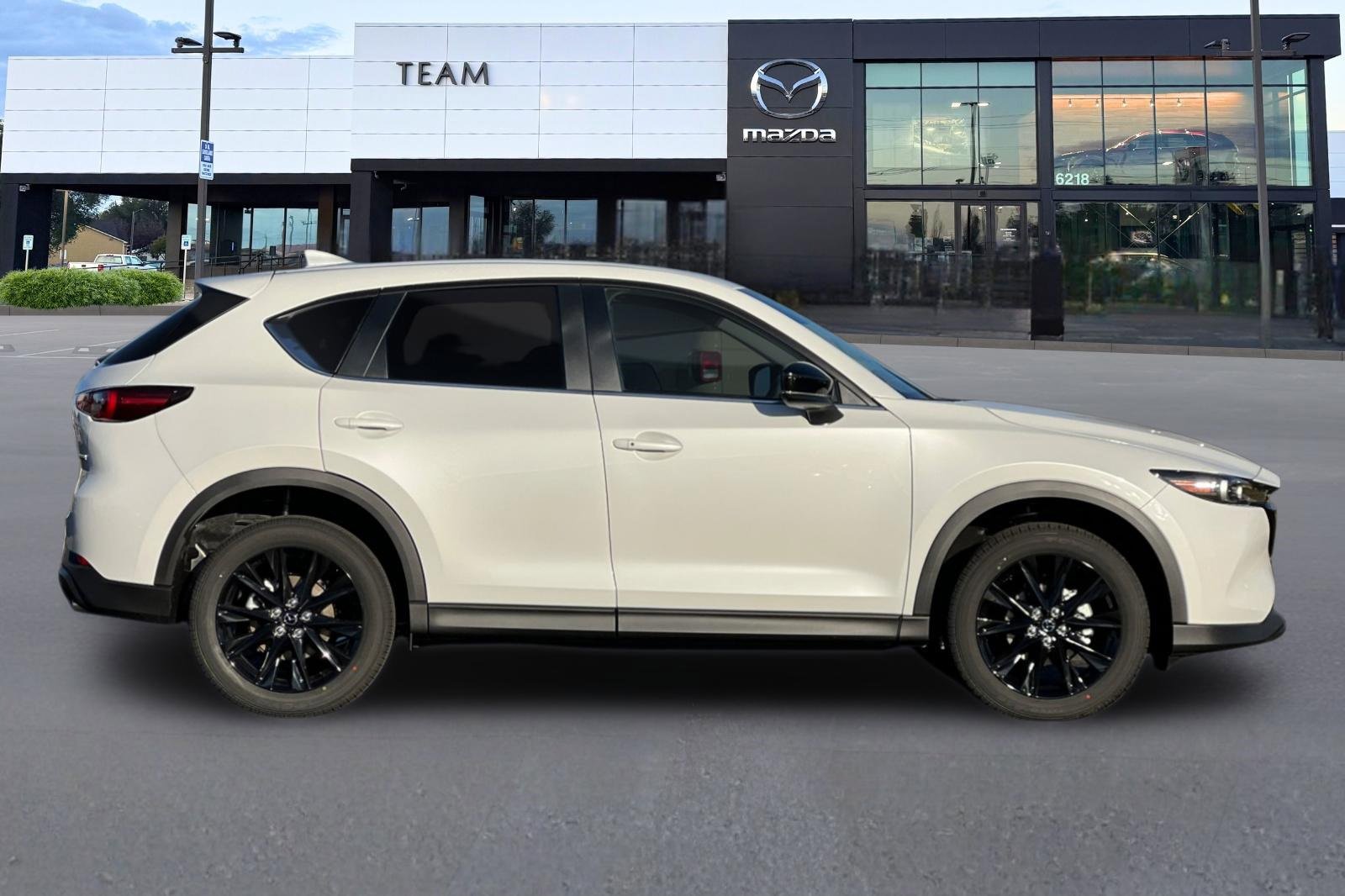 New 2025 MAZDA CX-5 Carbon Edition image 3