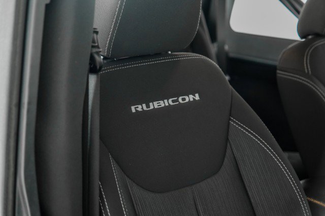 Used 2015 Jeep Wrangler Rubicon w/ Power Convenience Group image 34