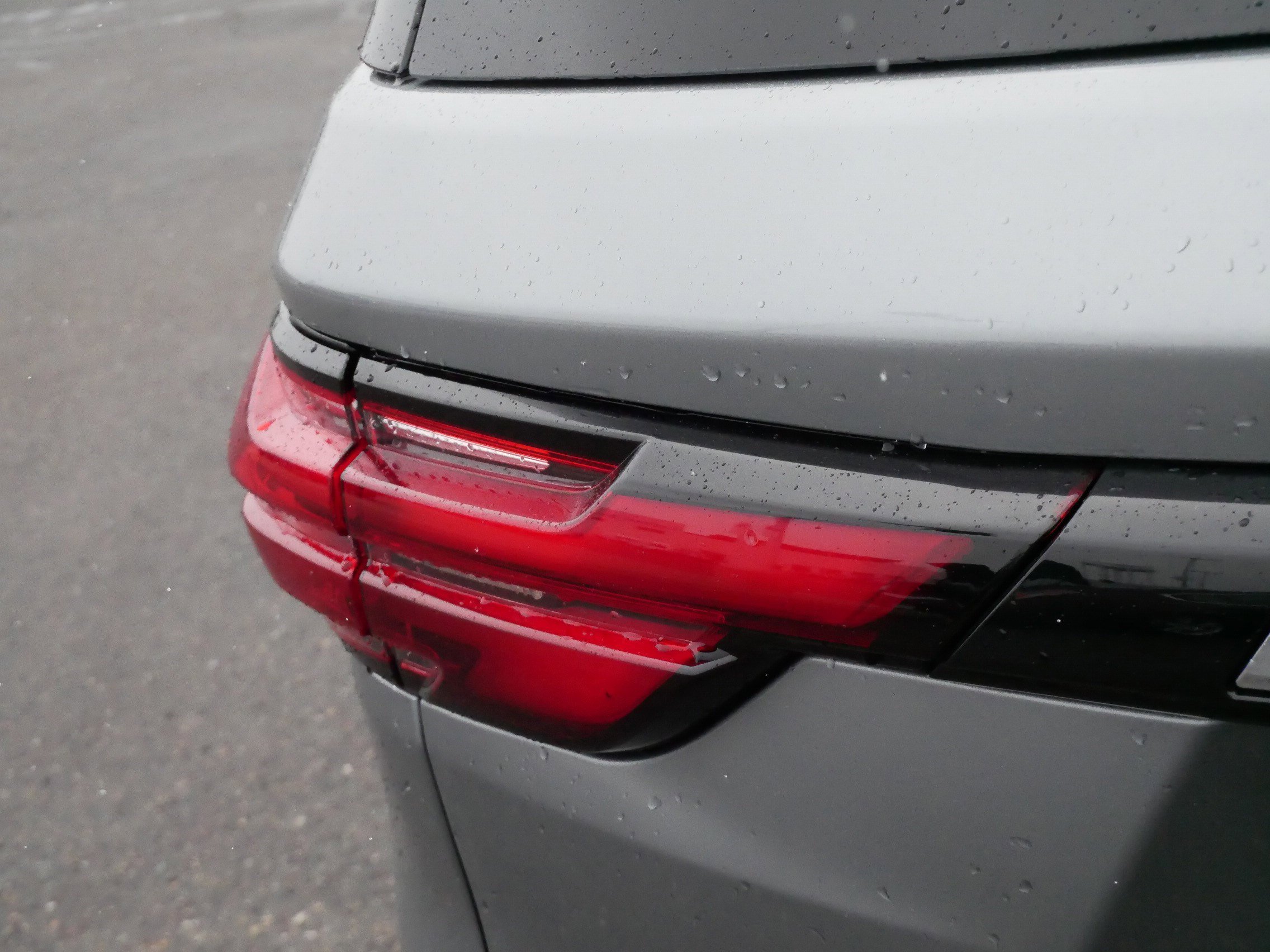 Used 2023 Chevrolet Traverse LT image 17