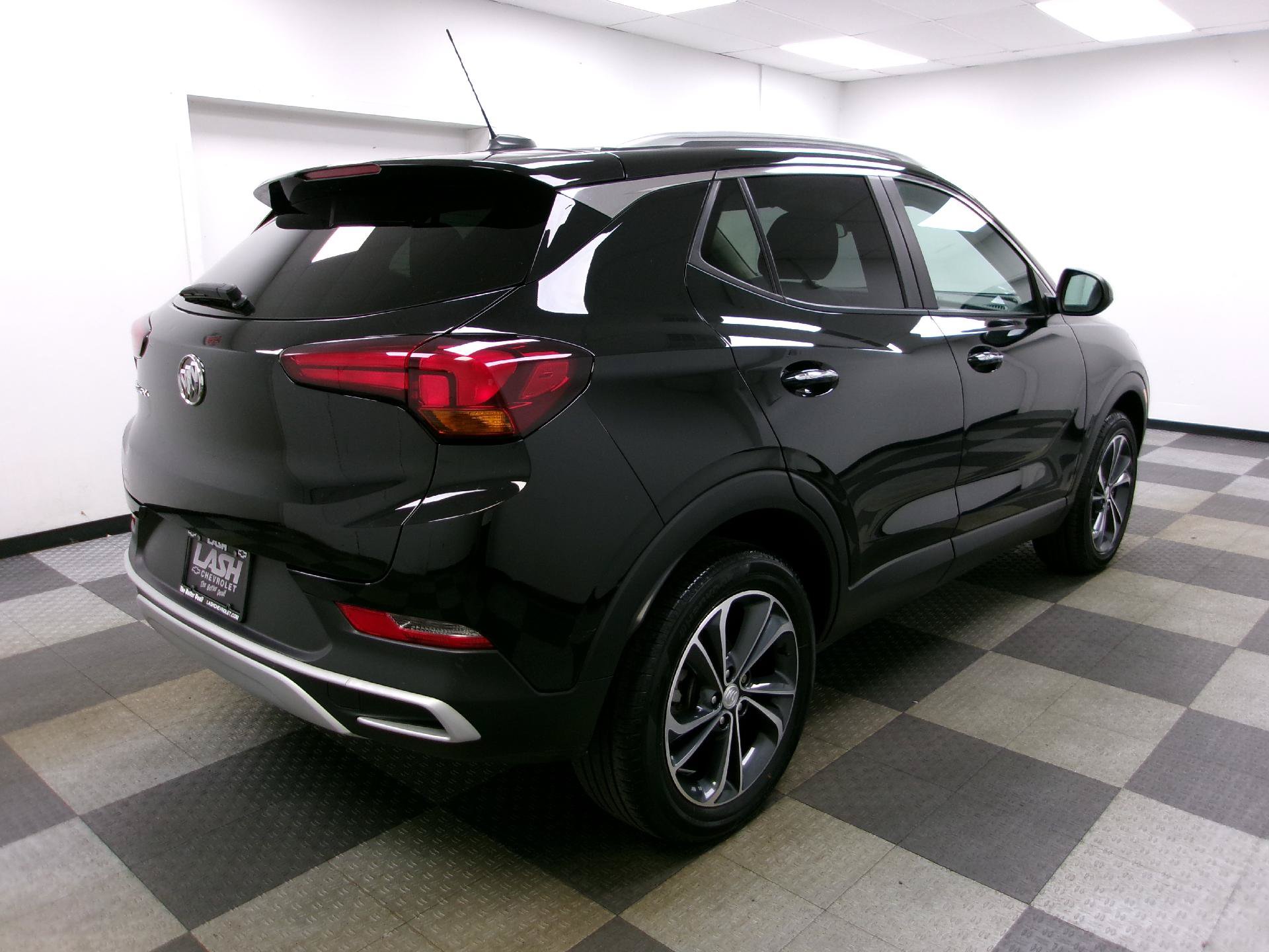Used 2022 Buick Encore GX Select AWD/4WD image 13