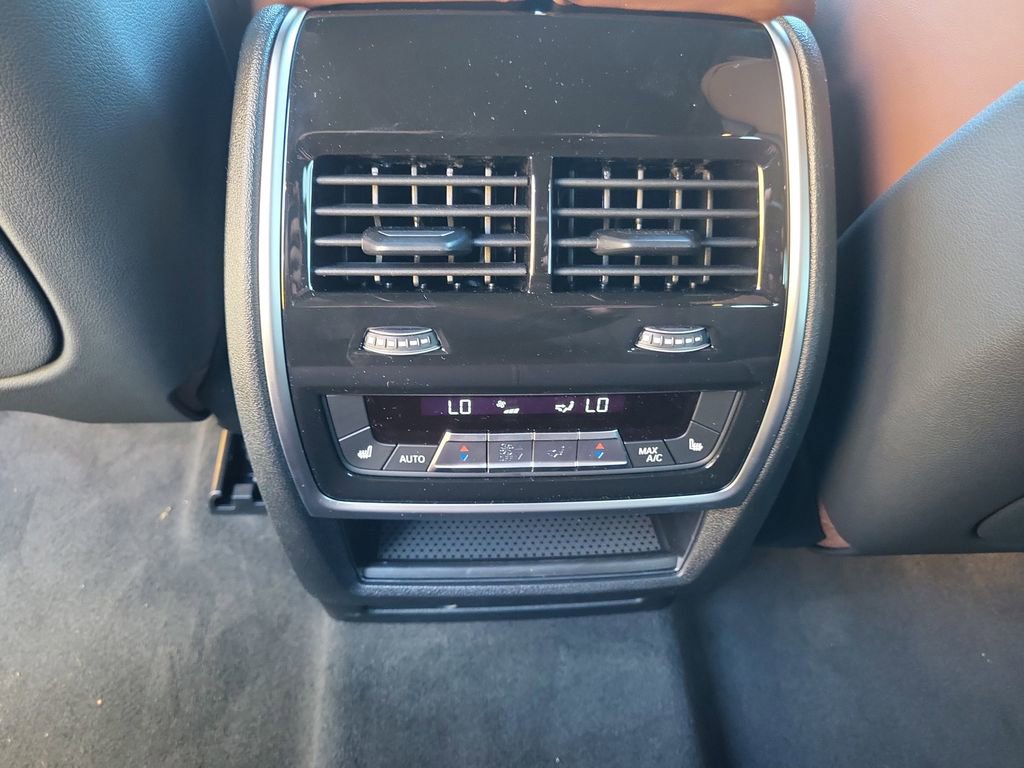 Certified 2026 BMW X5 xDrive40i w/ Climate Comfort Package image 33