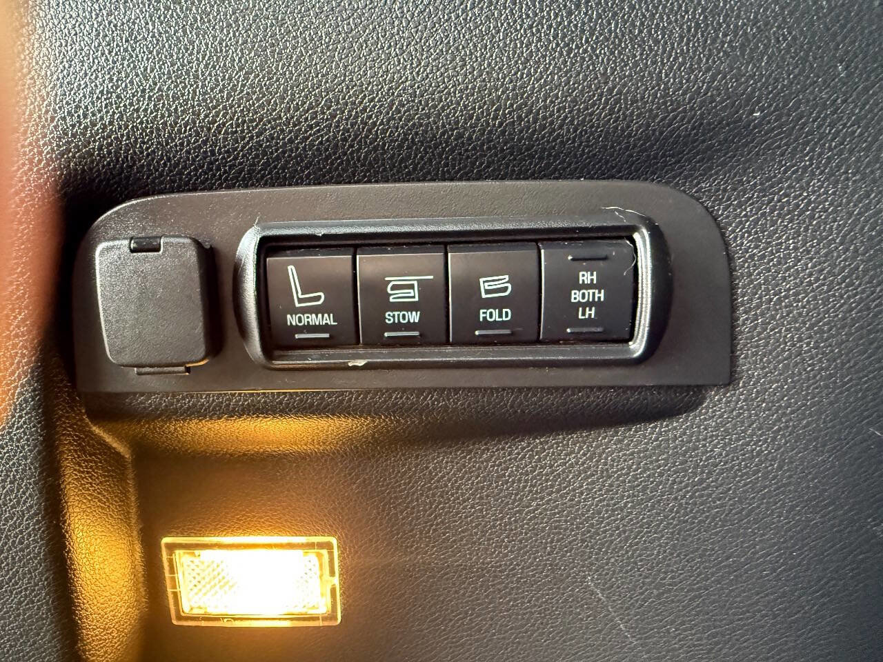 Used 2017 Ford Explorer Limited w/ Equipment Group 301A image 21