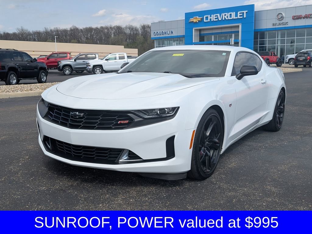 Used 2022 Chevrolet Camaro LT w/ RS Package image 4