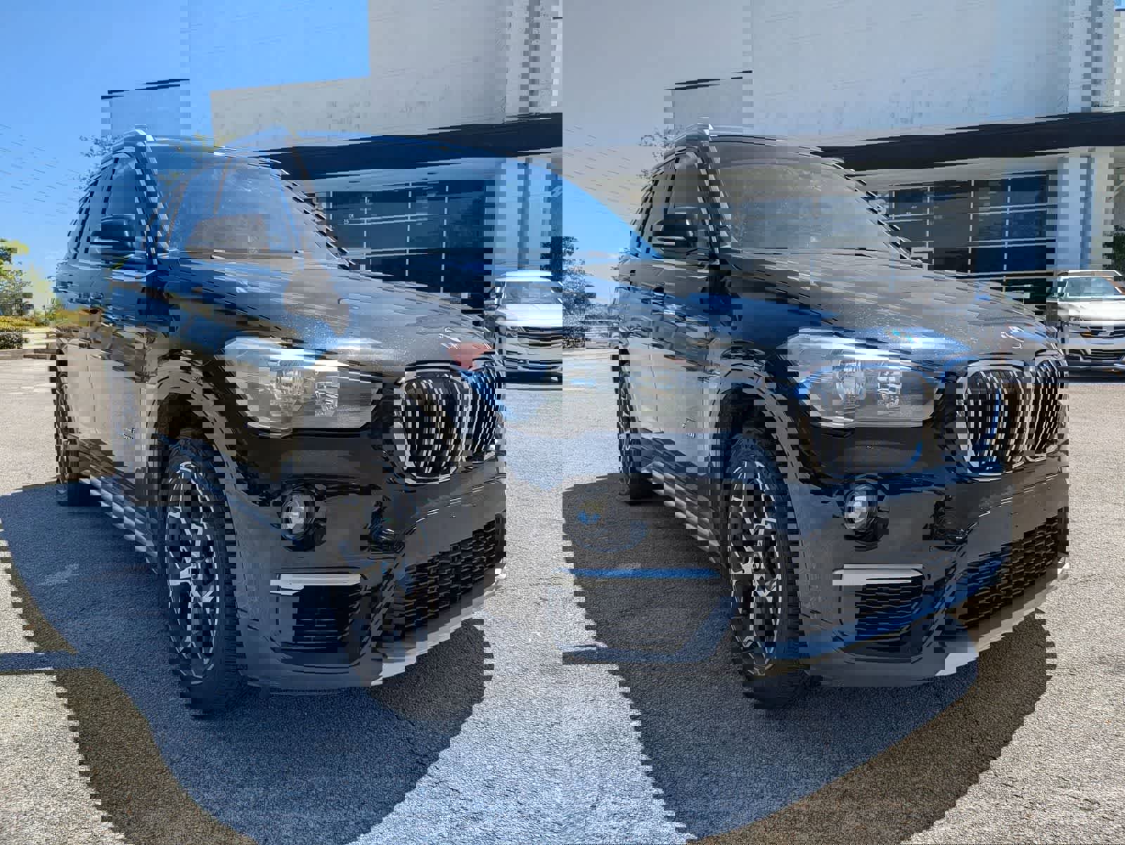 Used 2018 BMW X1 sDrive28i image 3