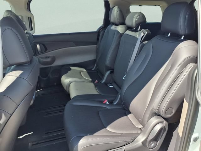 New 2026 Kia Carnival SX FWD image 21