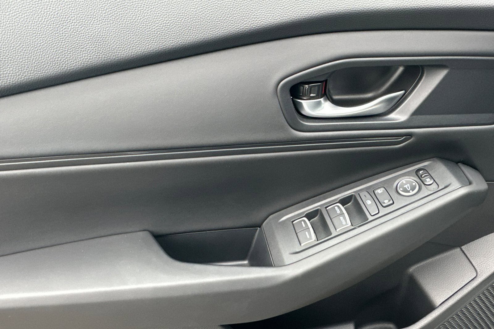 Certified 2025 Honda Accord SE image 11