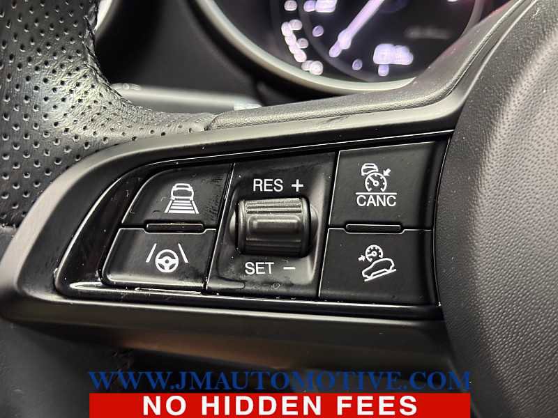 Used 2022 Alfa Romeo Stelvio Ti w/ Active Assist Plus Package image 41