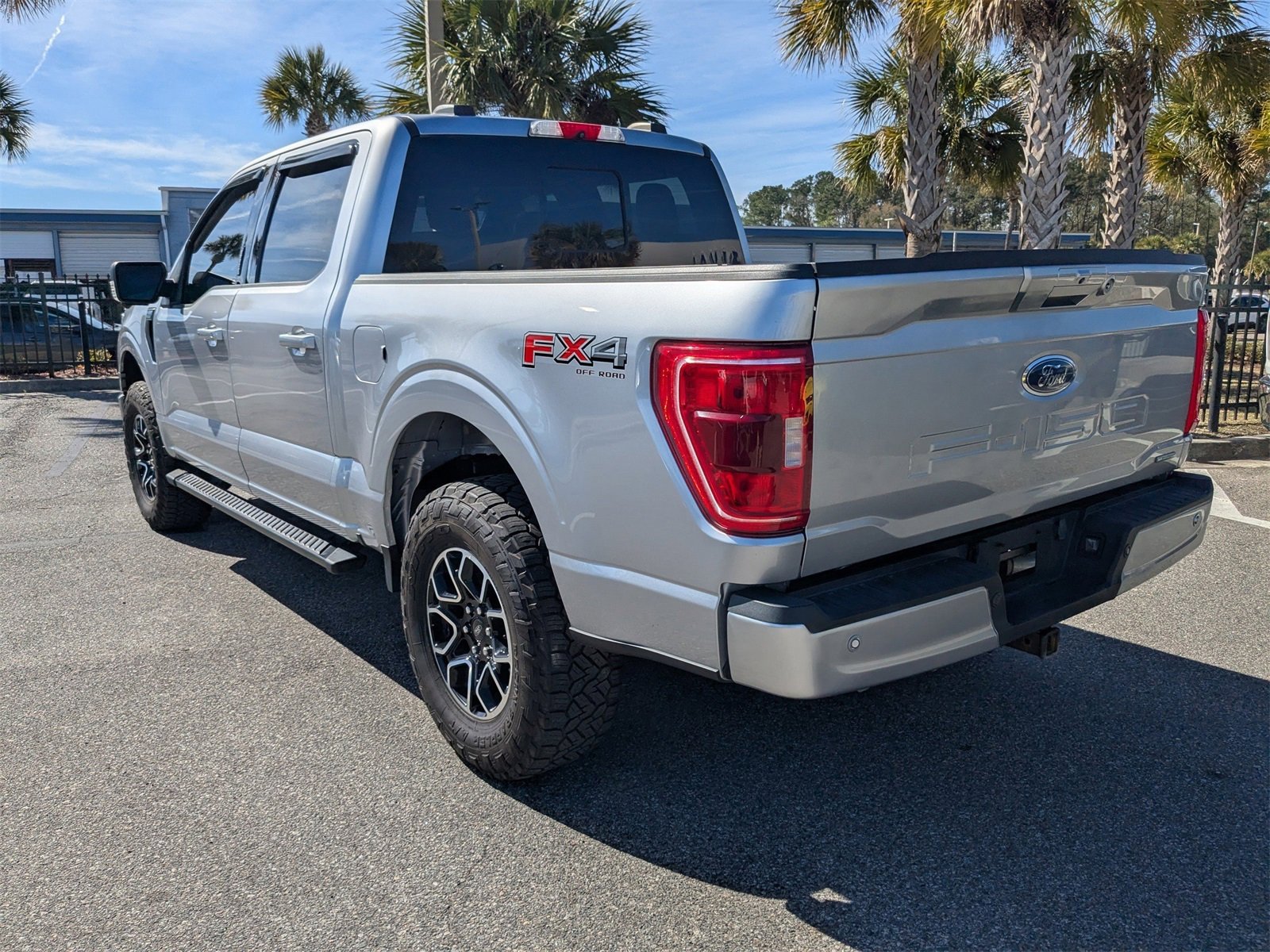 Used 2021 Ford F150 XLT w/ Equipment Group 302A High image 6