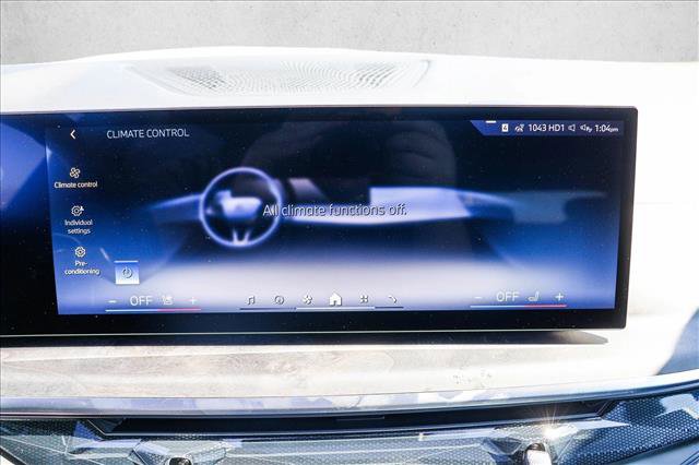 Certified 2025 BMW X5 xDrive50e w/ Parking Assistance Package image 18