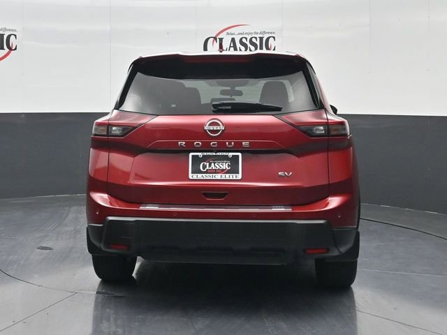 Used 2024 Nissan Rogue SV image 8
