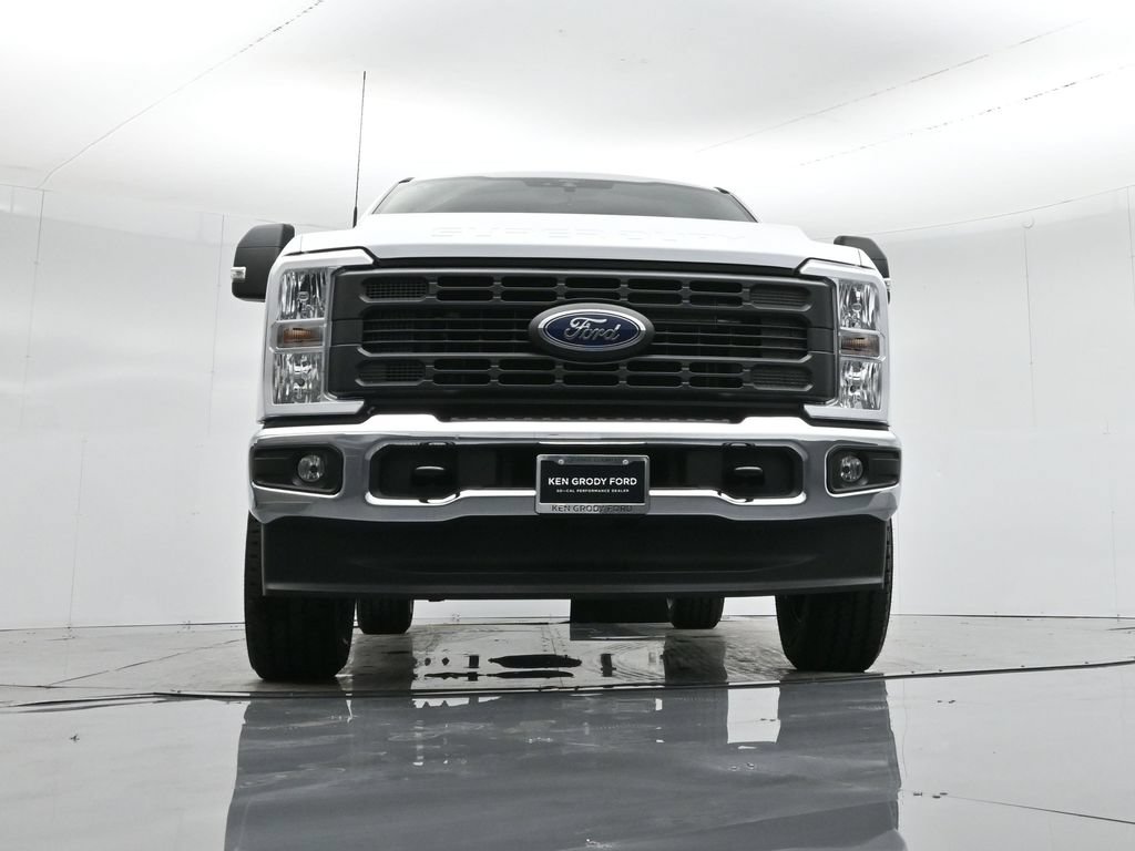 New 2026 Ford F350 XL w/ FX4 Off-Road Package AWD/4WD image 40