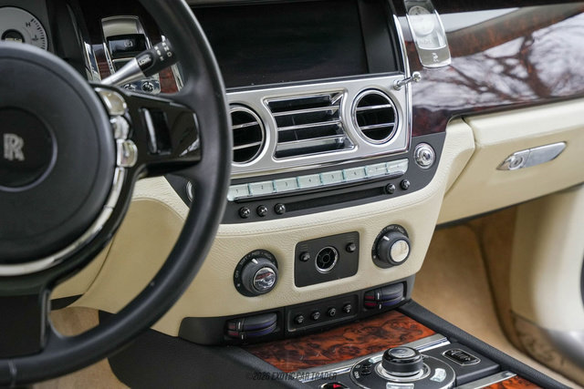 Used 2011 Rolls-Royce Ghost image 72