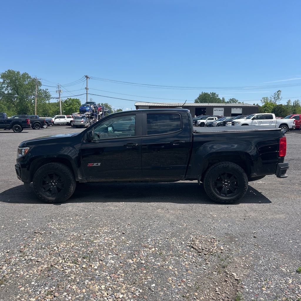 Used 2021 Chevrolet Colorado Z71 w/ Z71 Midnight Edition AWD/4WD image 2