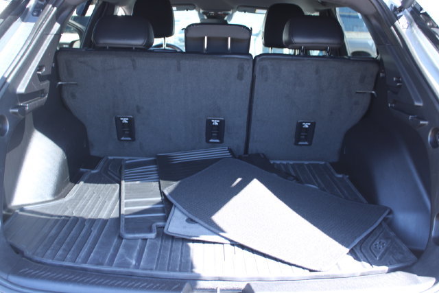 Used 2025 Chevrolet Equinox EV RS FWD image 30