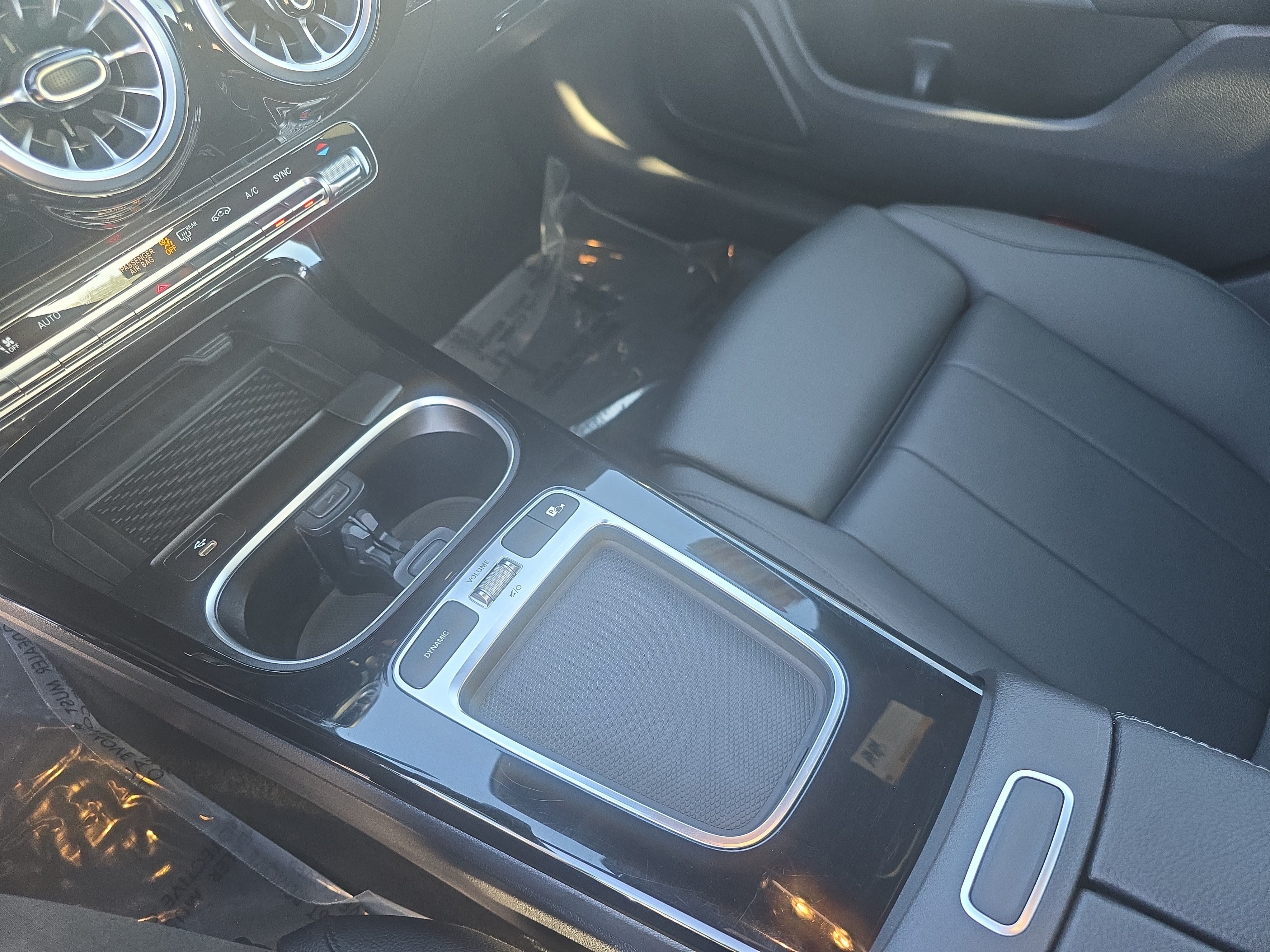 Used 2025 Mercedes-Benz CLA 250 image 21