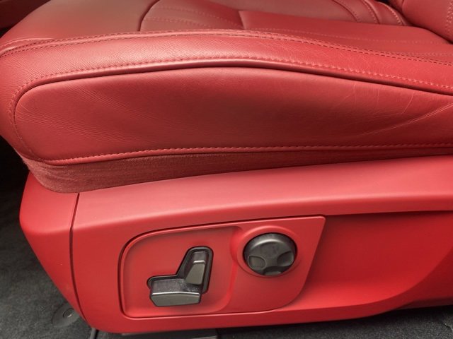 Used 2019 Maserati Levante GTS image 23