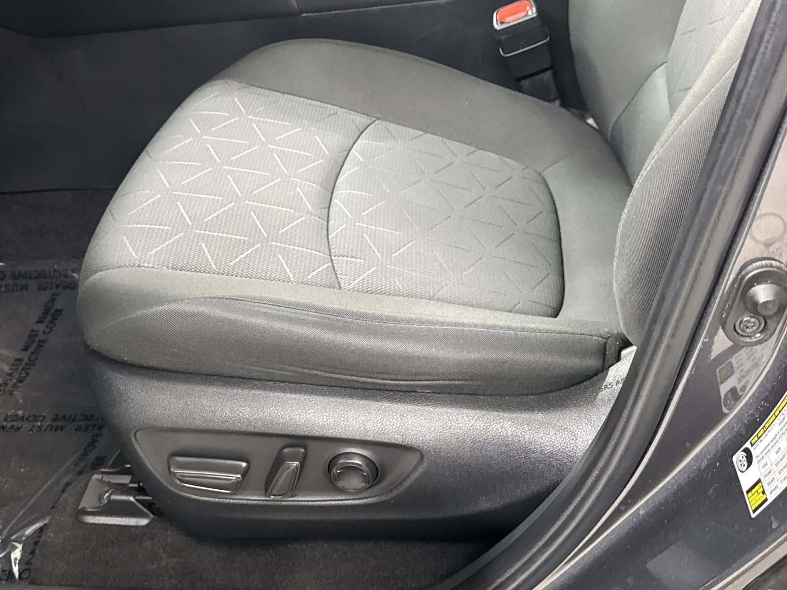 Used 2023 Toyota RAV4 XLE FWD image 26