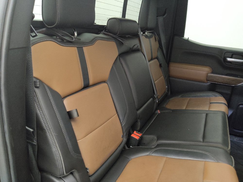 Used 2019 Chevrolet Silverado 1500 High Country w/ Technology Package AWD/4WD image 17