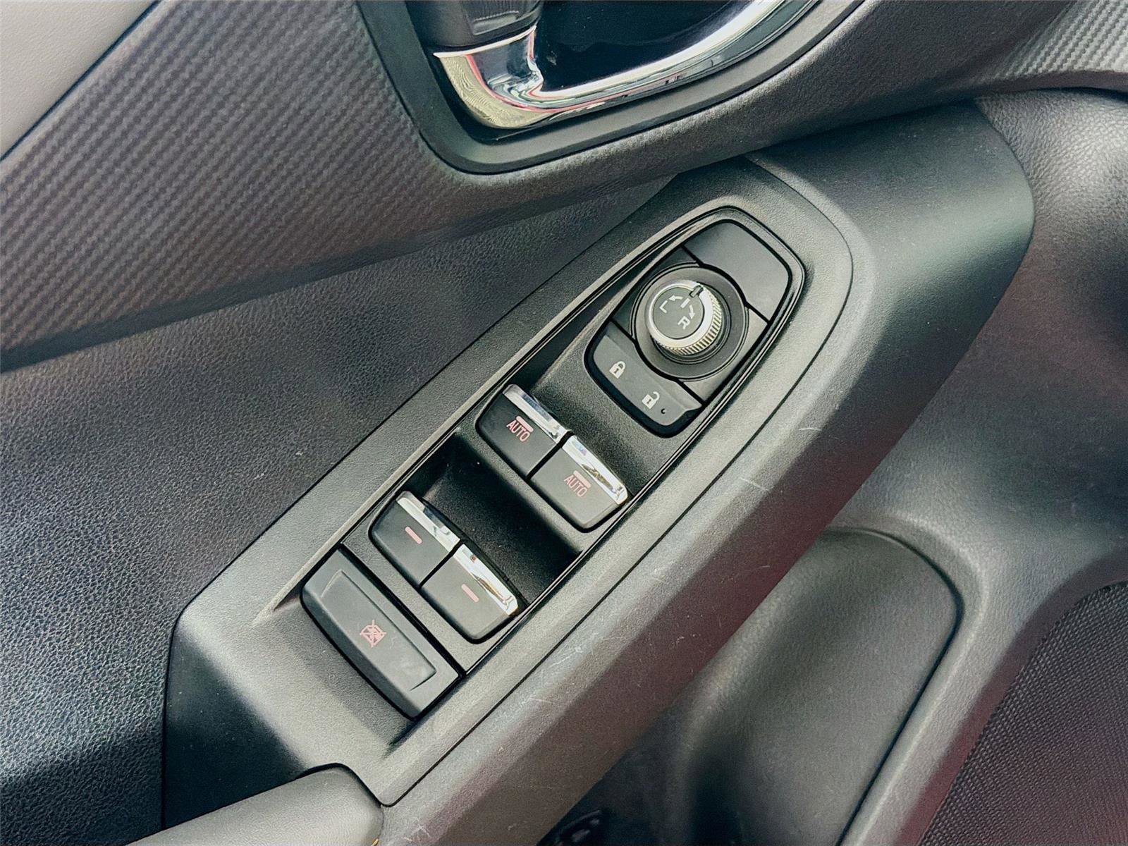 Used 2024 Subaru Crosstrek 2.5i Limited w/ Crosstrek Mirror Package AWD/4WD image 19