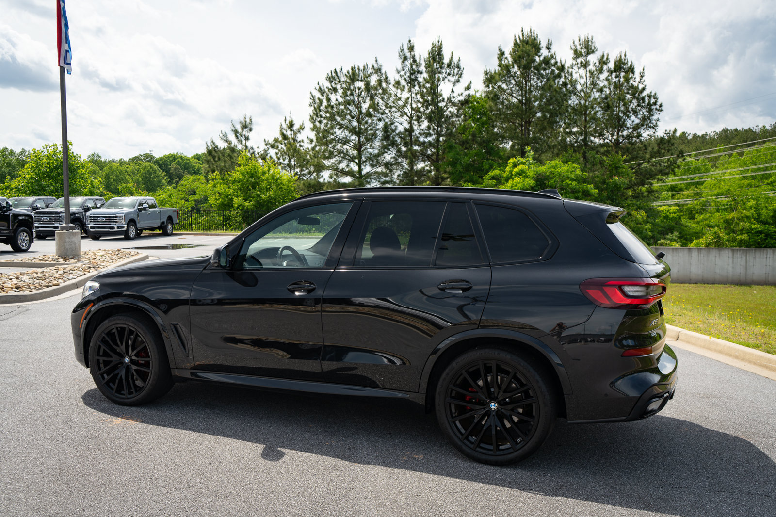 Used 2023 BMW X5 sDrive40i w/ M Sport Package RWD image 7