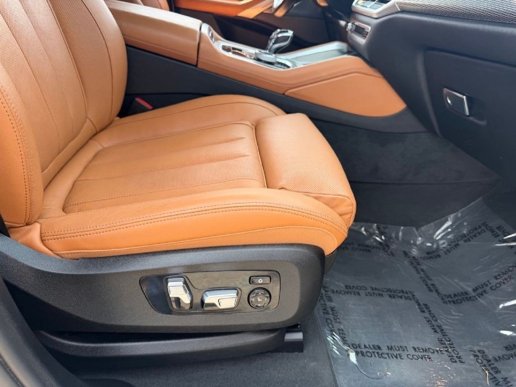 Used 2021 BMW X6 M50i w/ Executive Package AWD/4WD image 33