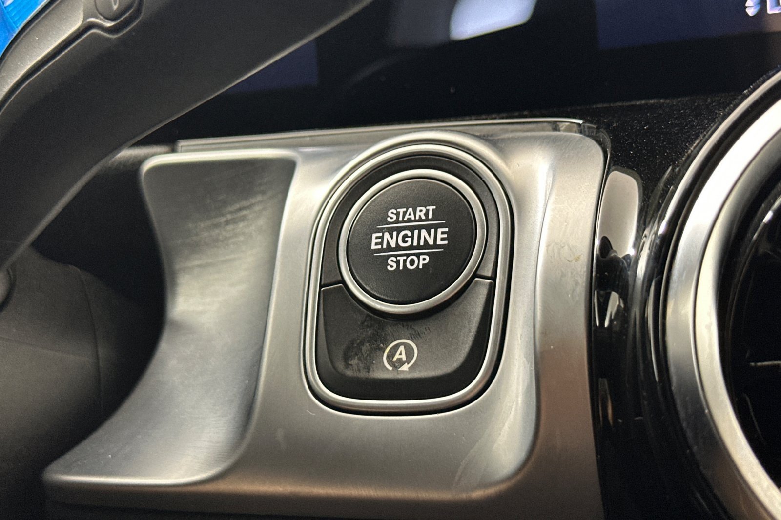 Used 2022 Mercedes-Benz GLB 250 image 21