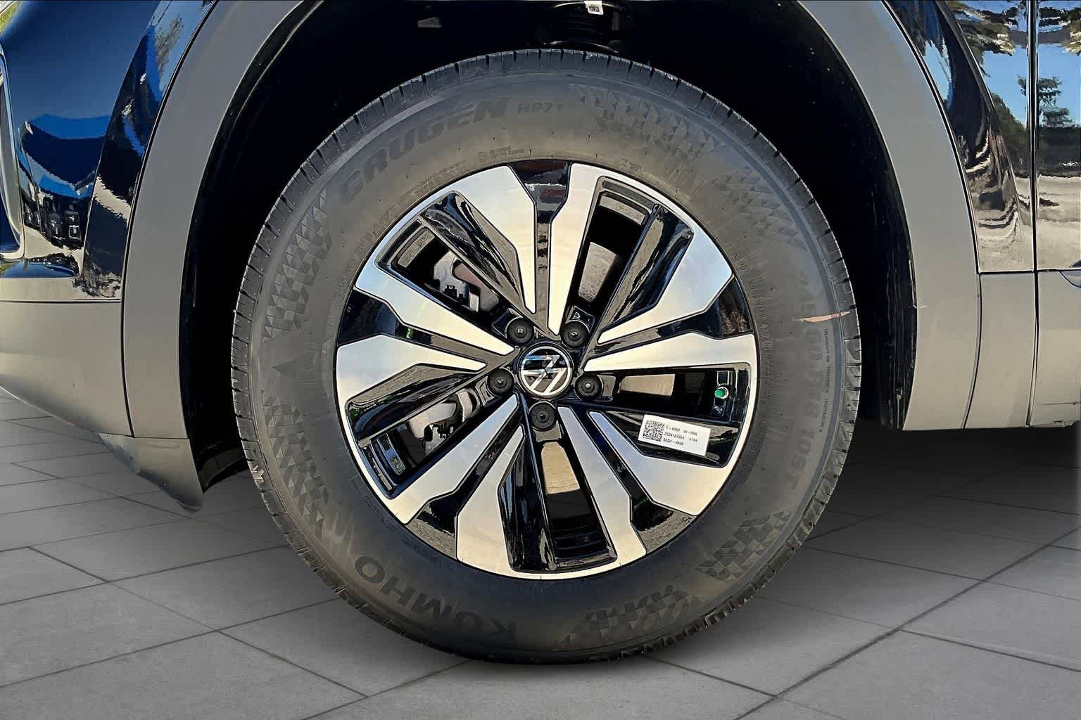 New 2026 Volkswagen Atlas Cross Sport SE FWD image 11
