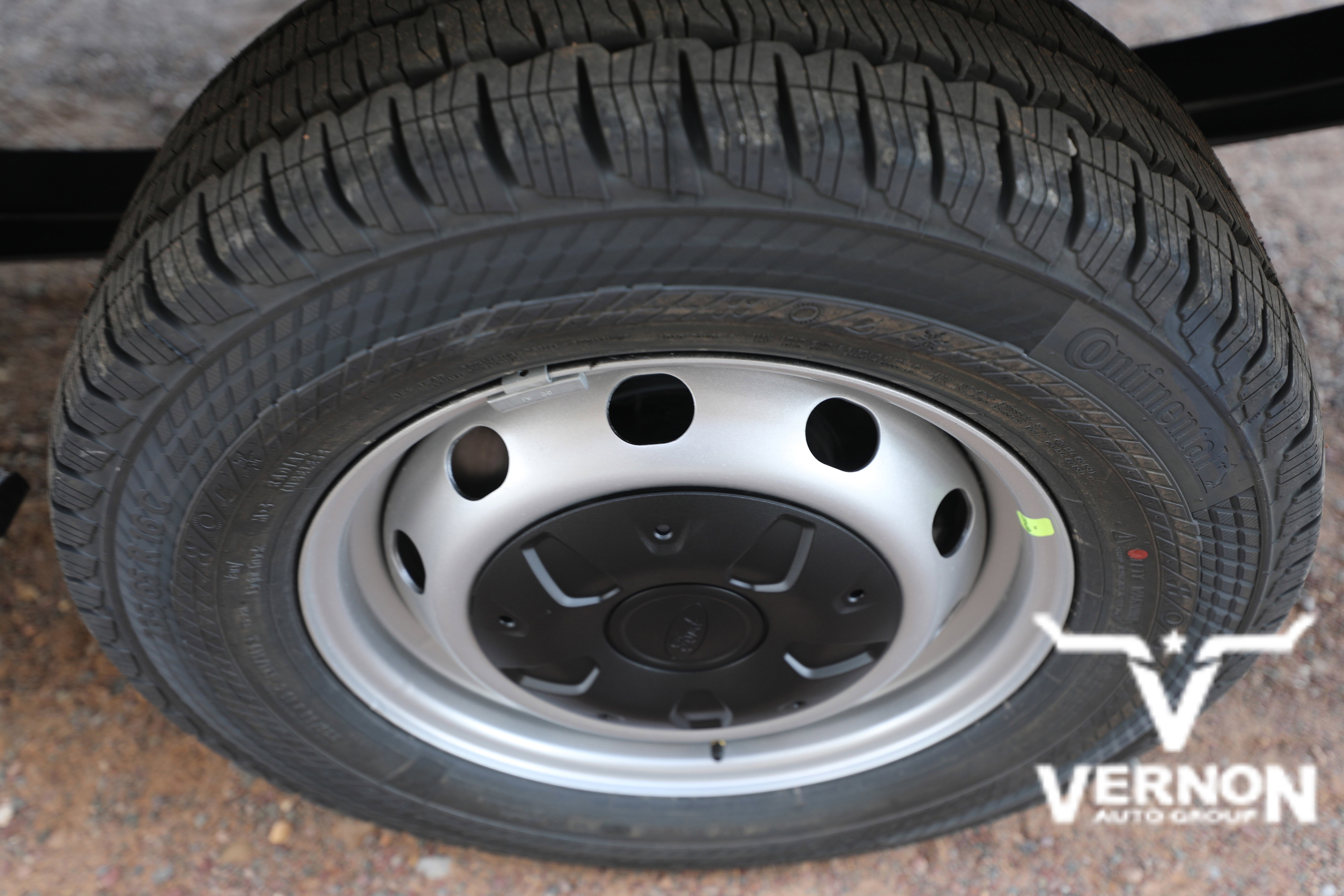 New 2025 Ford Transit 150 148 Medium Roof image 24