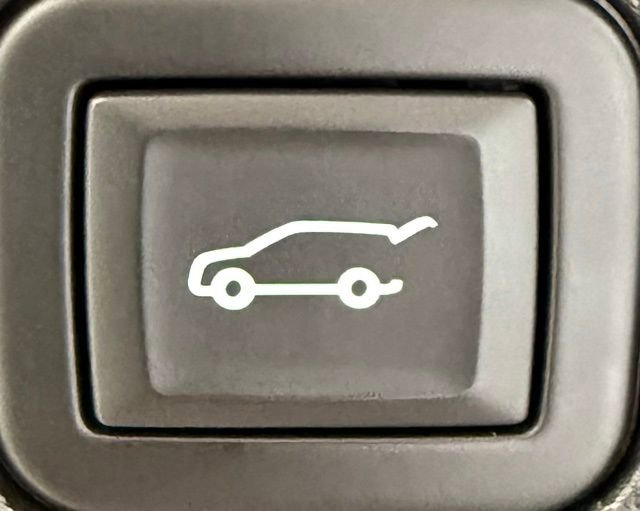 Used 2024 GMC Yukon XL Denali Ultimate image 14