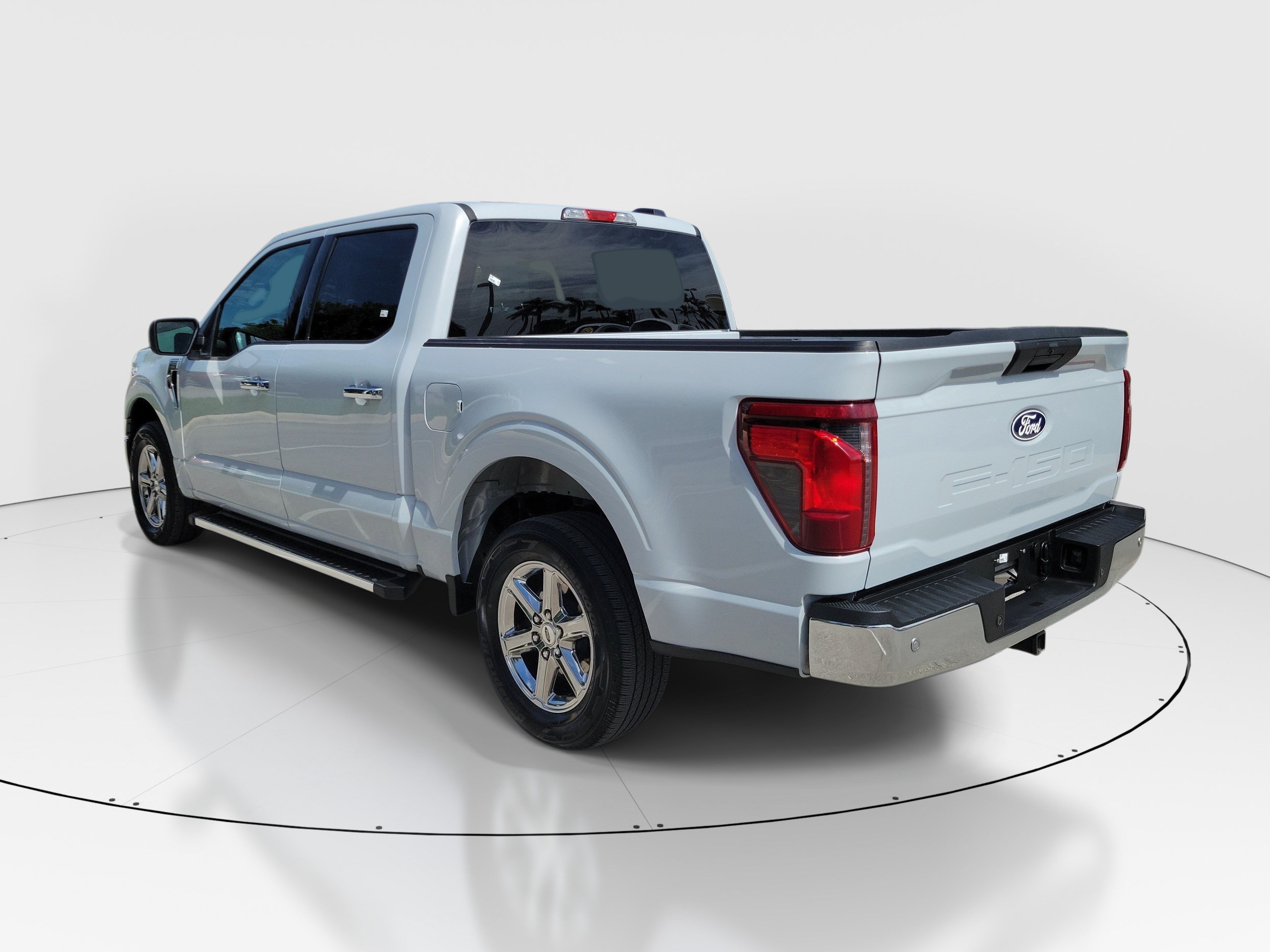 Used 2025 Ford F150 XLT w/ Equipment Group 301A Standard RWD image 5