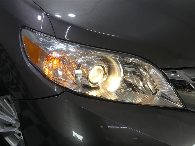 Used 2017 Toyota Sienna XLE Premium AWD/4WD image 15