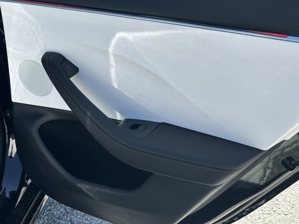 Used 2024 Tesla Model 3 Performance image 18